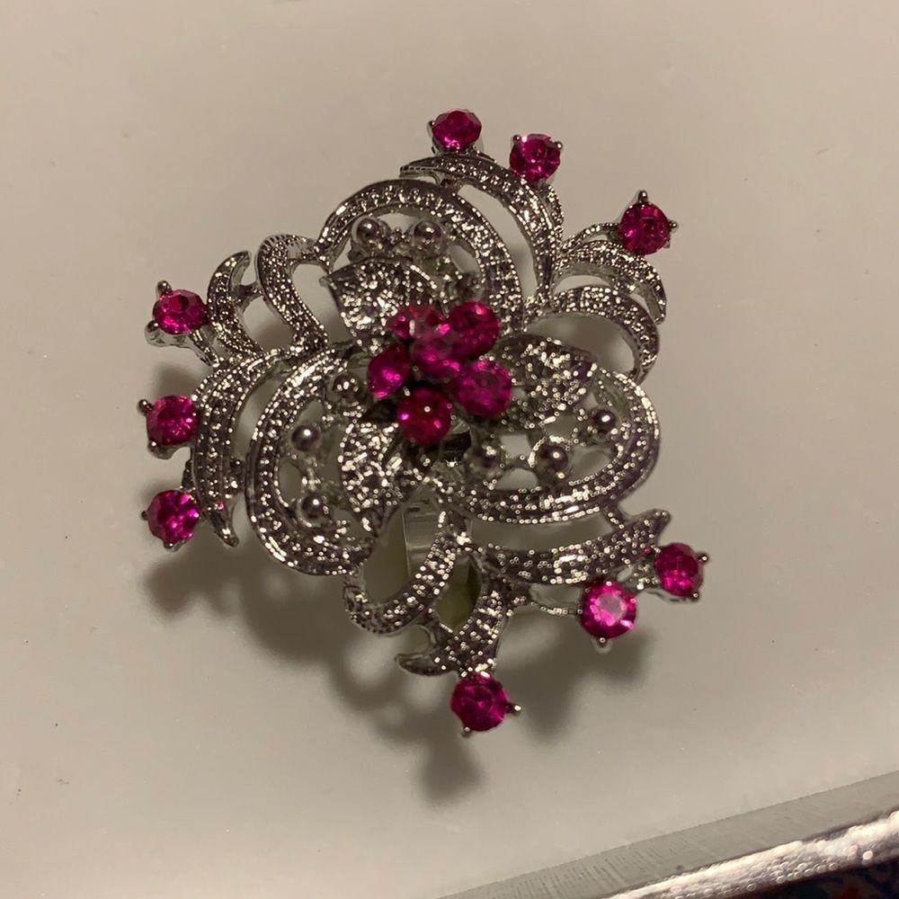 Pink & white rhinestone adjustable ring